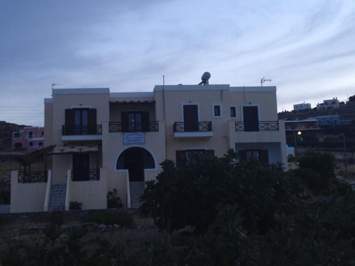Theodorou Hotel Azolimnos Ngoại thất bức ảnh
